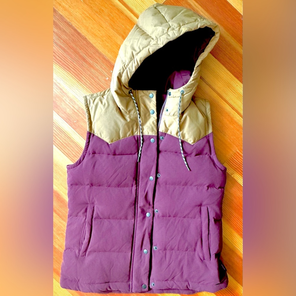 Patagonia Women’s Bivy Hooded Vest - Puffer Down Vest, Size M